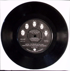 John Lennon - Happy Xmas (War Is Over) / Listen The Snow Is Falling (UK)