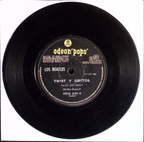 The Beatles - Twist y Gritos / La Vi Parada Ahi (Argentina)