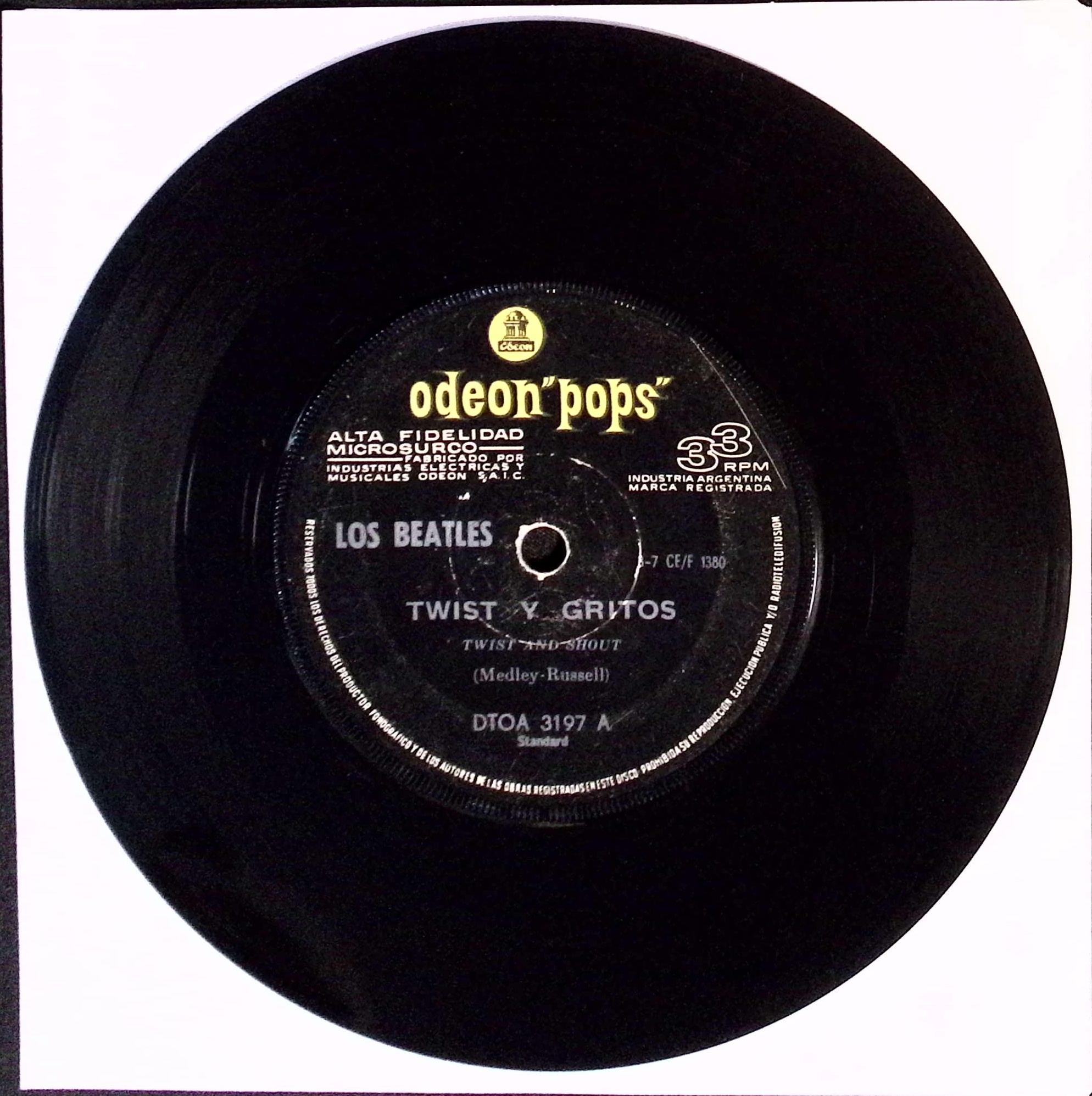 The Beatles - Twist y Gritos / La Vi Parada Ahi (Argentina)