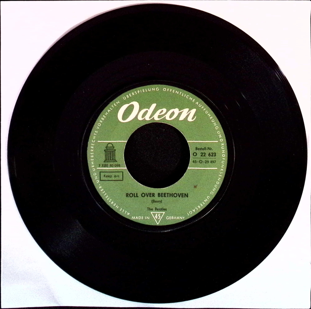The Beatles - I Want To Hold Your Hand / Roll Over Beethoven (Germany)
