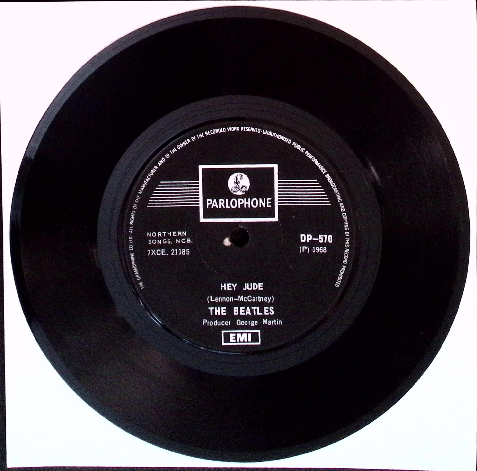The Beatles - Hey Jude / Revolution (Singapore)