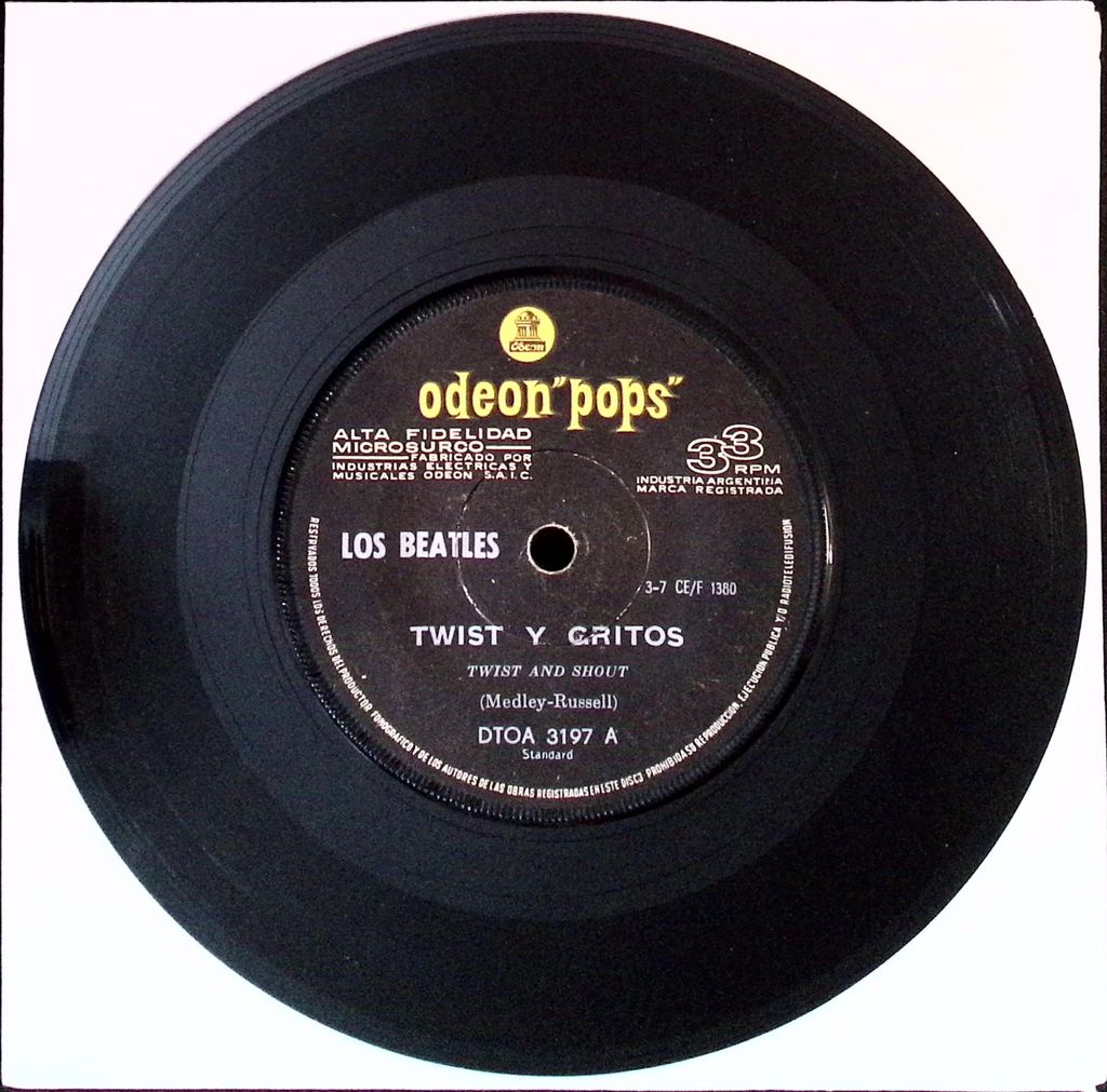 The Beatles - Twist and shout / I saw here standing there (Argentina)