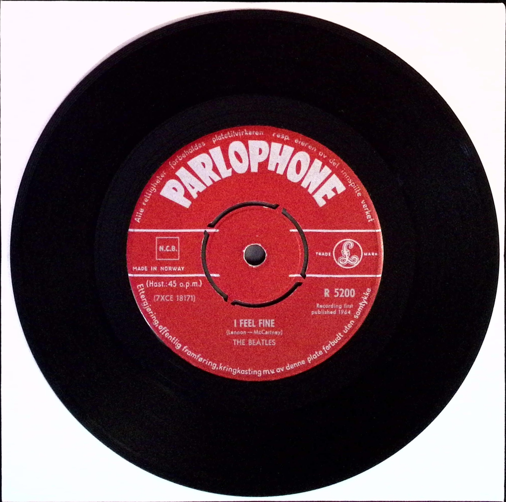 The Beatles - I Feel fine / She's a woman (Norway)