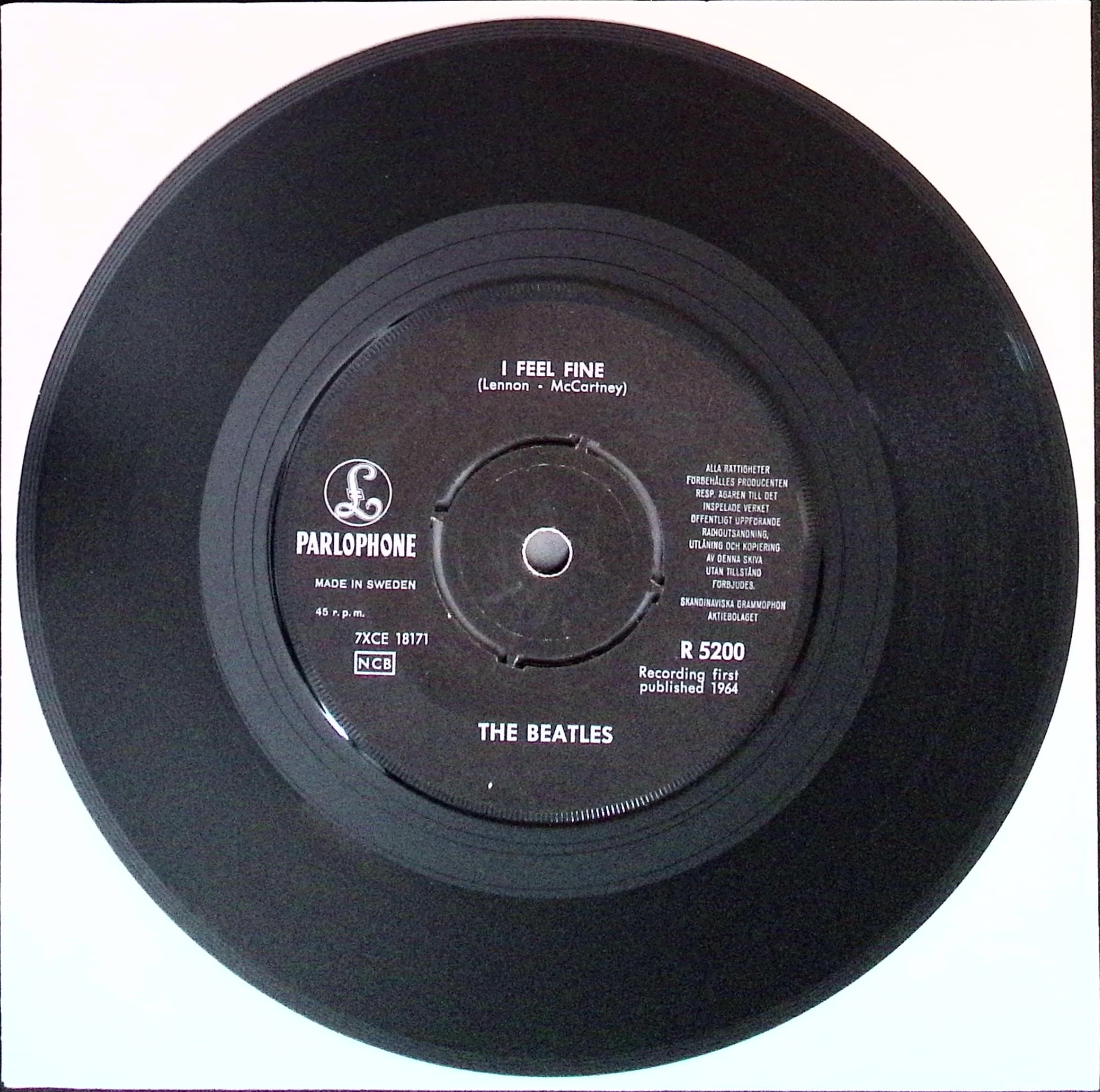 The Beatles - I Feel FIne / She's A Woman (Sweden)